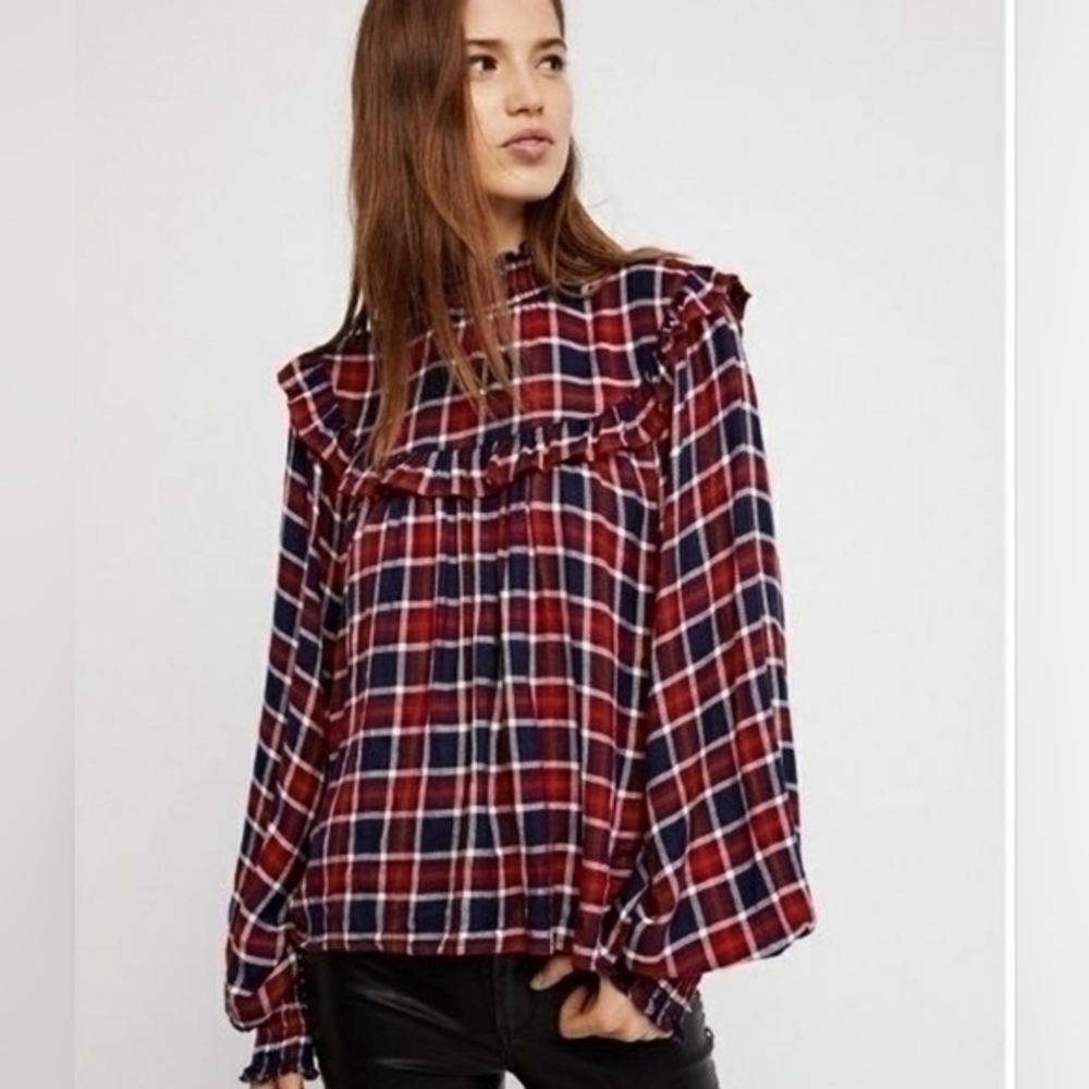 Free People Charlie Ruffle Top sz S EUC